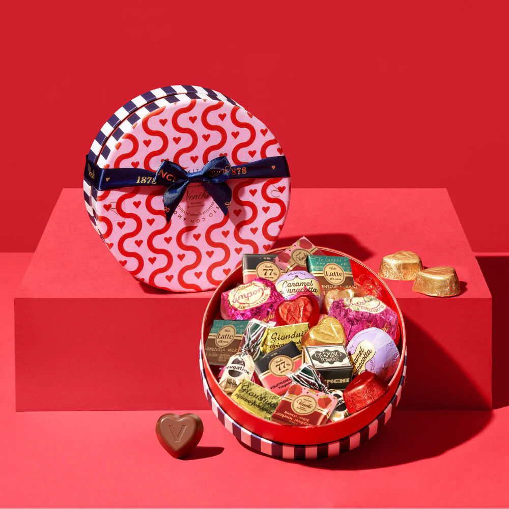Love Round Gift Box
